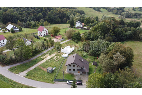 bocheński, Nowy Wiśnicz, Chronów, Dom Do wejścia Chronów koło Nowego Wiśnicza